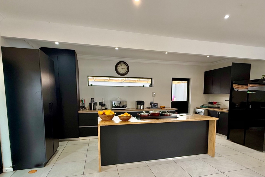 4 Bedroom Property for Sale in Fernglen Eastern Cape